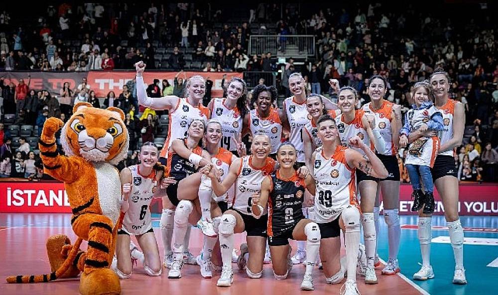 Eczacıbaşı Dynavit, Nil&uuml;fer Eker'i 3-1 mağlup etti