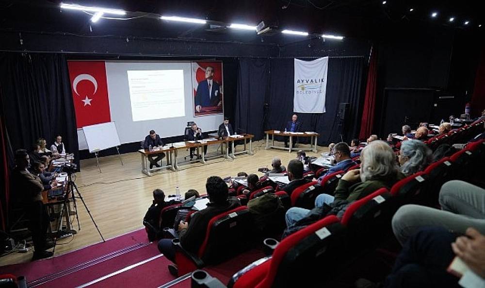 Ayvalık Belediyesi'nin 2025 Yılı Faaliyet Raporu Oy Birliğiyle Kabul Edildi