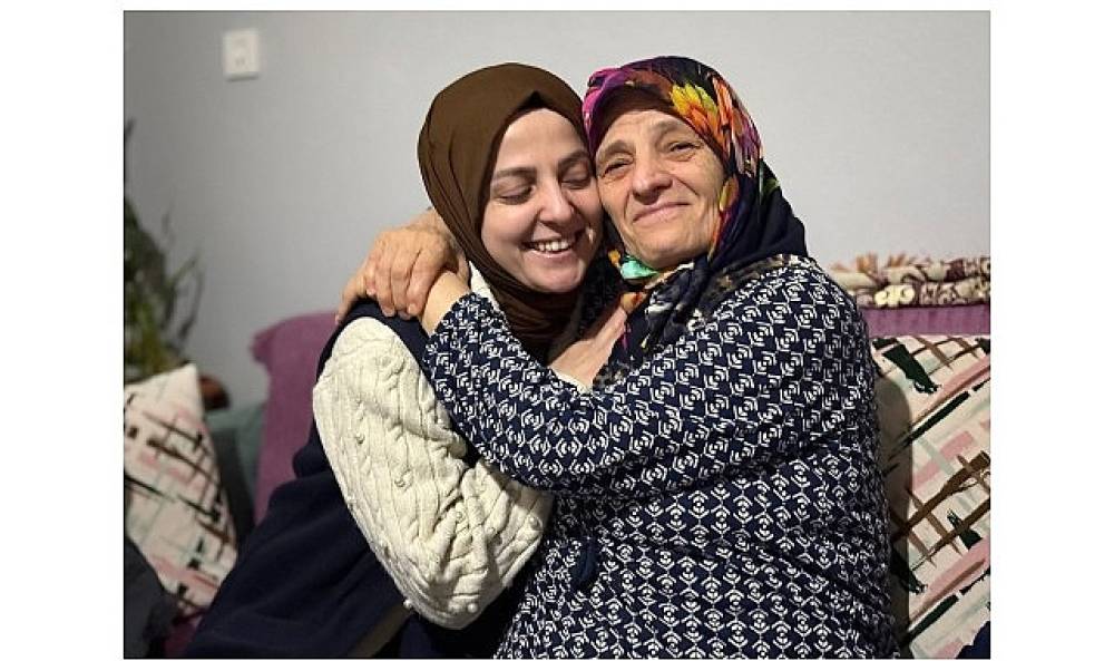 Kartepe'de Yeni Yıl, B&uuml;y&uuml;klerin Y&uuml;reğinde Karşılandı