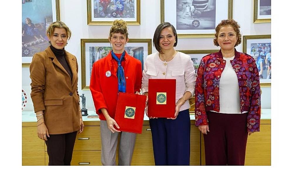 2026 yılı Karabağlar 'da &ccedil;ocuklar i&ccedil;in umutla başlıyor