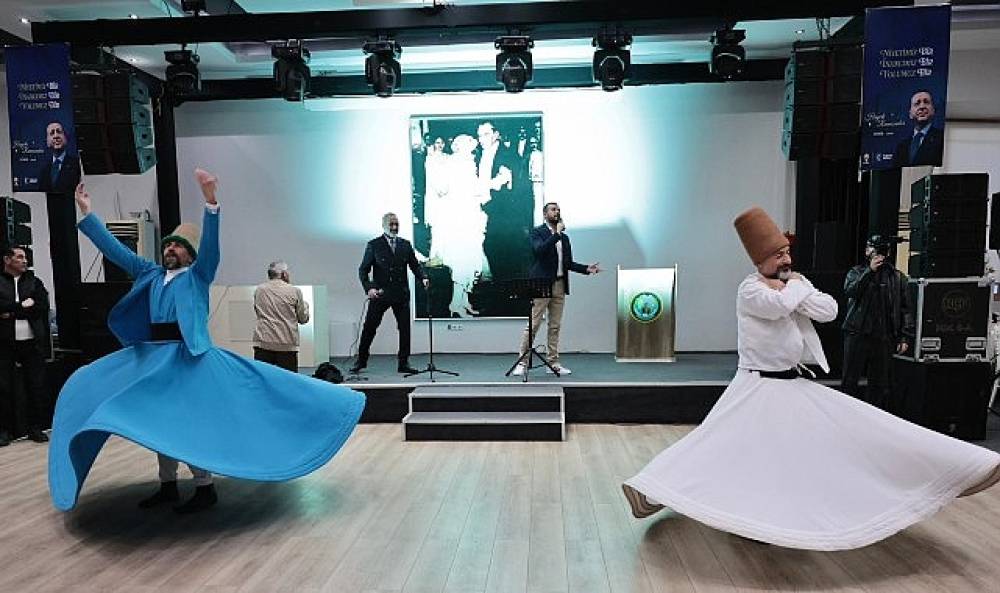 Başkan Pehlivan, Menemenlilerle g&ouml;n&uuml;l sofralarında buluştu