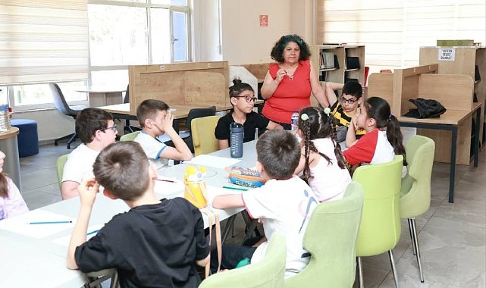 K&uuml;&ccedil;&uuml;k Yazarlar Osmangazi'de Yetişiyor