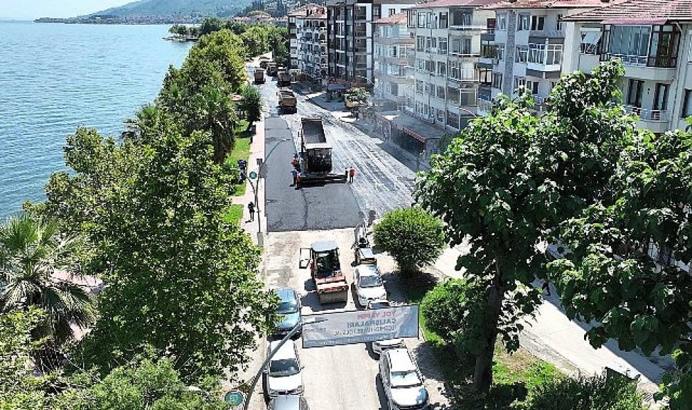 Karam&uuml;rsel Plaj Yolu Caddesi yenilendi