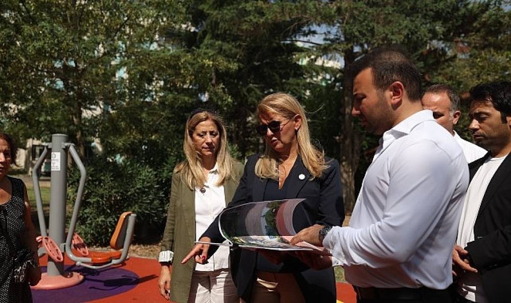 Bakırk&ouml;y Belediyesi'nden Yeşil Alanlarda B&uuml;y&uuml;k D&ouml;n&uuml;ş&uuml;m