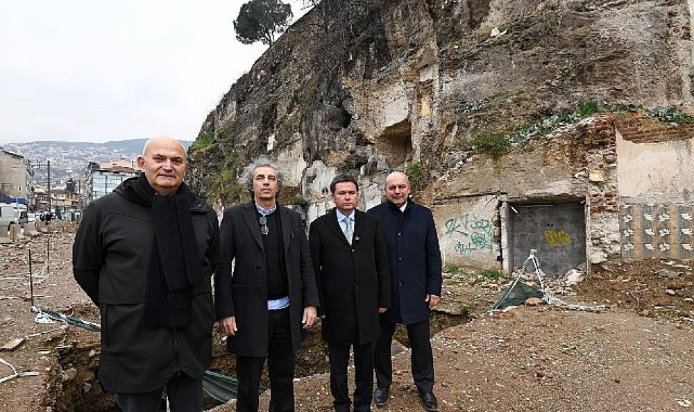 Başkan Aydın Hisar'da Tarihe Sahip &Ccedil;ıkıyor