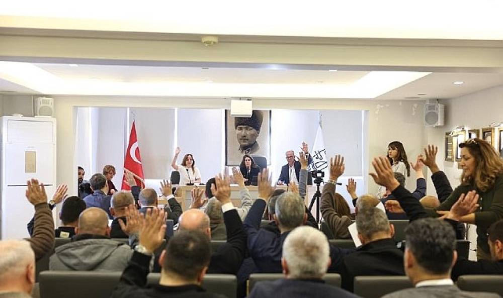 Başkan L&acirc;l Denizli'den mart ayına iki b&uuml;y&uuml;k m&uuml;jde