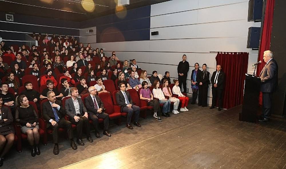 Nil&uuml;fer'in hikayesi &ccedil;ocukların fır&ccedil;asında hayat buldu