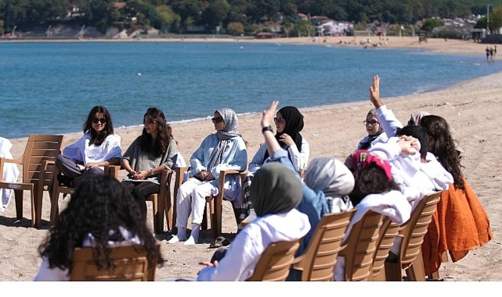 &Uuml;niversitelilere dopdolu akademi fırsatı  
