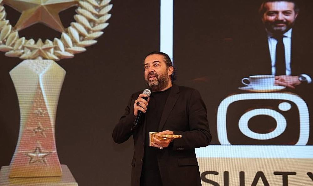 &Ouml;d&uuml;llere Doymayan Başarılı Yapımcı Suat Yan&ccedil;'a Bir B&uuml;y&uuml;k &Ouml;d&uuml;l Daha!