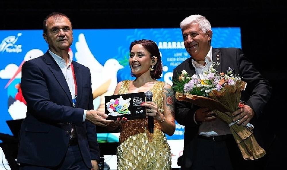 Büyükçekmece Festivali'nde Melek Mosso Konseri