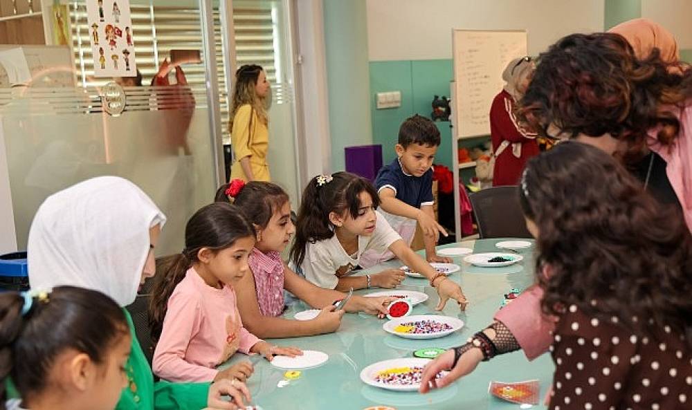 Filistinli &Ouml;ğrenciler ve Aileleri Sel&ccedil;uklu Belediyesi Gelişim ve Teknoloji Akademisi'nde