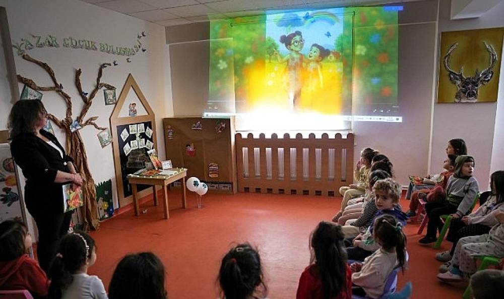  İzmir Depreminin Mucizesi Ayda ile Evlatlarını Kaybeden Anne &Ccedil;ocuklara Depremi Anlattı