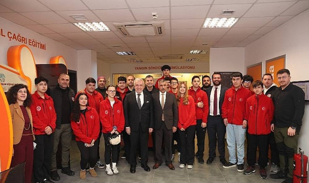 Nil&uuml;fer, Deprem Sim&uuml;lasyon Merkezi'ni &ldquo;Eğitim Mutfağı"na d&ouml;n&uuml;şt&uuml;rd&uuml;