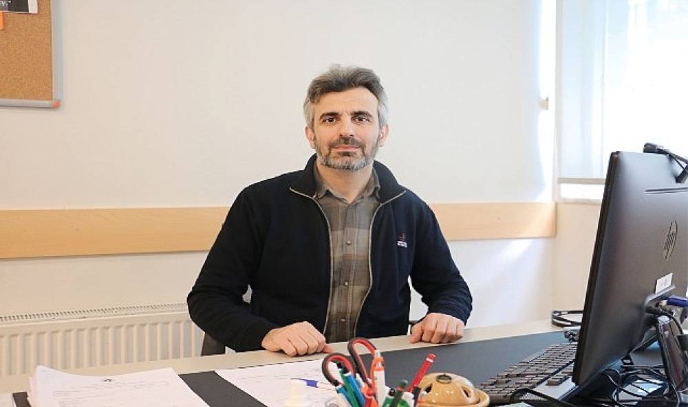 Plaza dili ve emoji k&uuml;lt&uuml;r&uuml; T&uuml;rk&ccedil;eyi aşındırıyor!