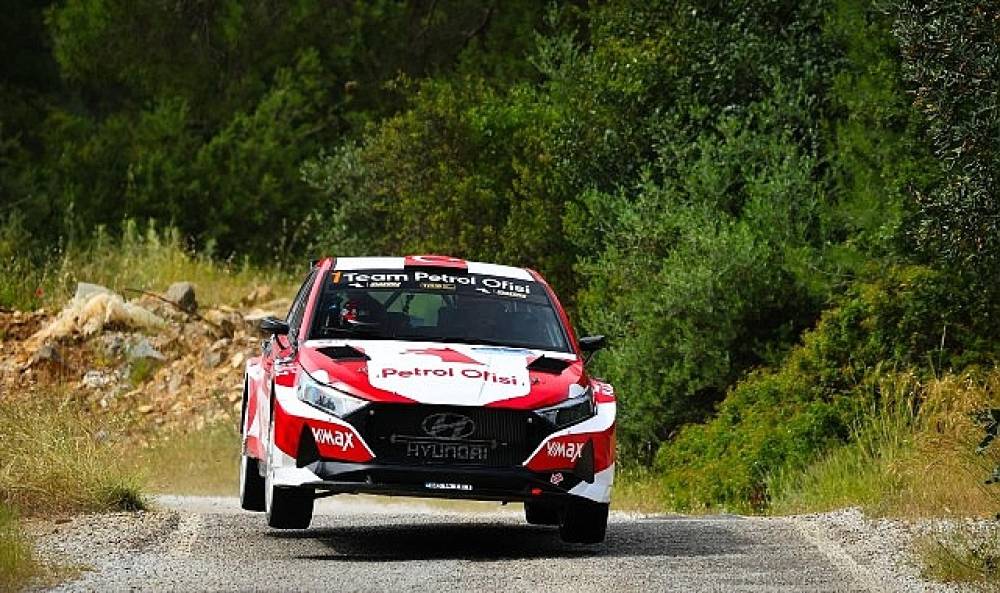 Hyundai Motor T&uuml;rkiye'den En Gen&ccedil; Ralli Şampiyonu'na Tam Destek.