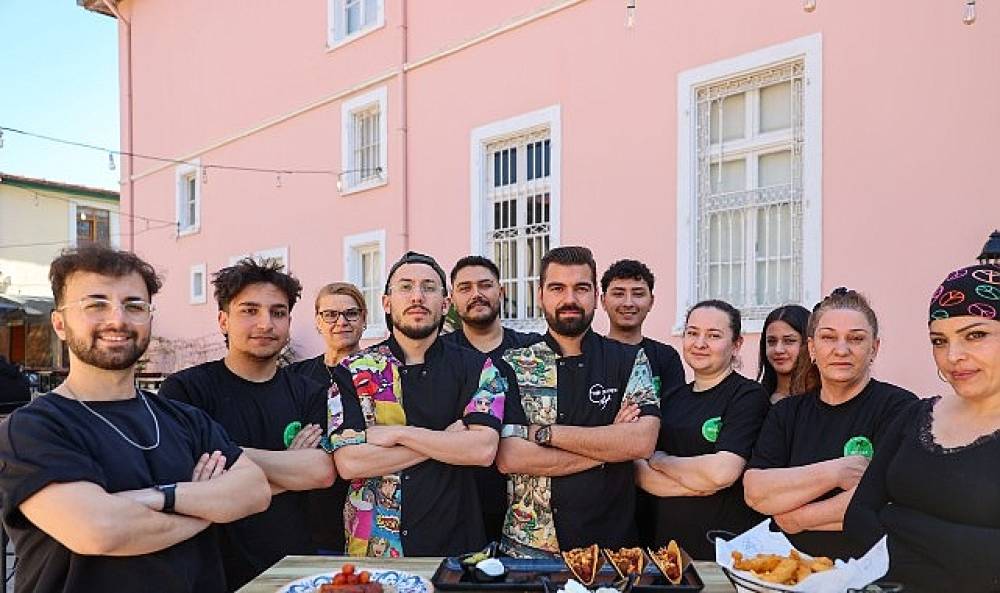 Buca'nın kalbinde d&uuml;nya lezzetleri