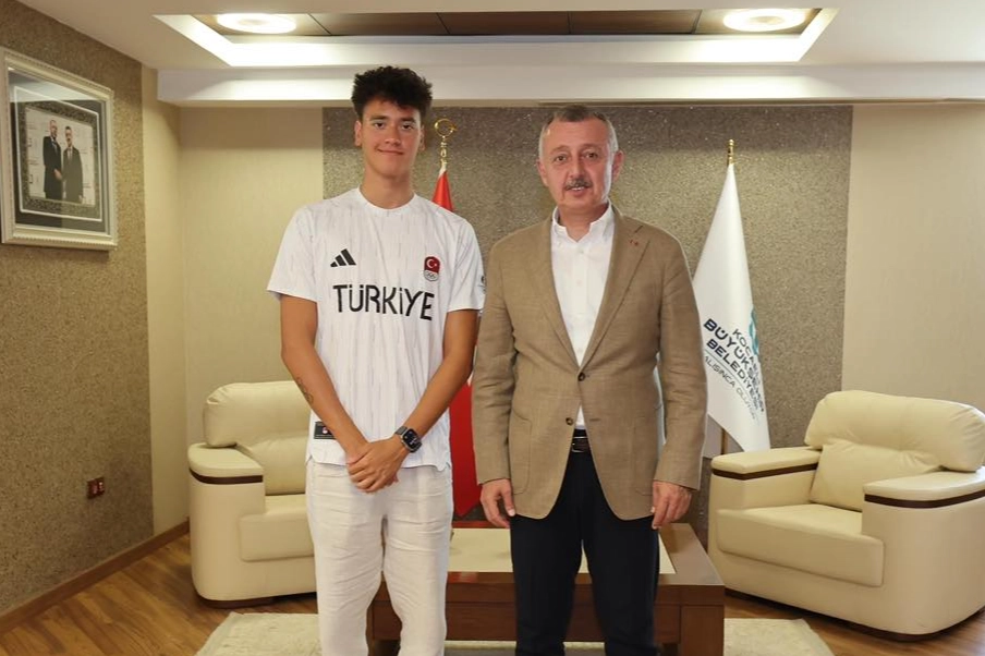 Kocaeli'nin Gururu Yüzücü Kuzey Tunçelli 