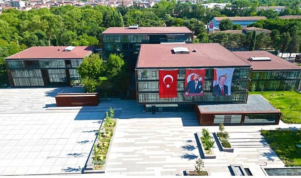 İnegöl Belediyesi'nden Eğitime Büyük Destek