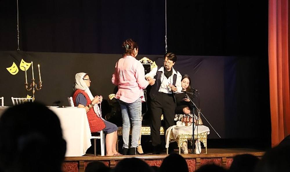 Bayındır'da &ldquo;Alayına Makara" Tiyatro Oyunu Sahnelenecek