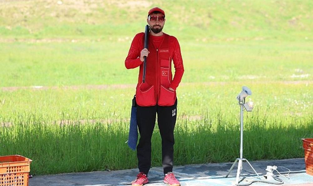 Kocaeli B&uuml;y&uuml;kşehir yetiştirdi, attığını vurdu