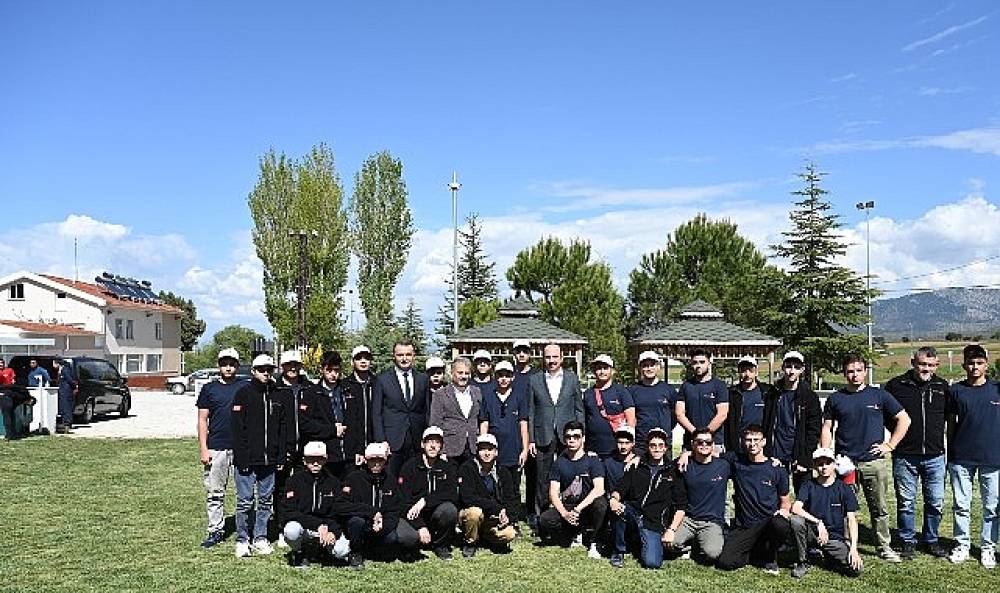 Başkan Altay Beyşehir Atabey Gençlik ve Eğitim Kampı'nda LİMA Öğrencileriyle Buluştu