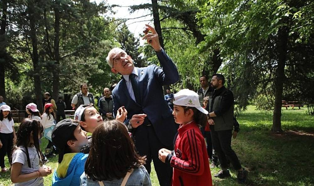  Bekir Karacabey: "Ormanların karbon tutma g&uuml;c&uuml;n&uuml; artıracağız"
