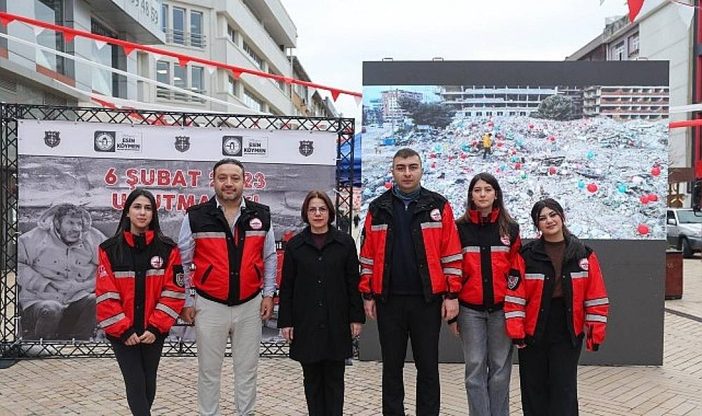 6 Şubat Depremlerinde Hayatını Kaybedenler Maltepe'de Anıldı