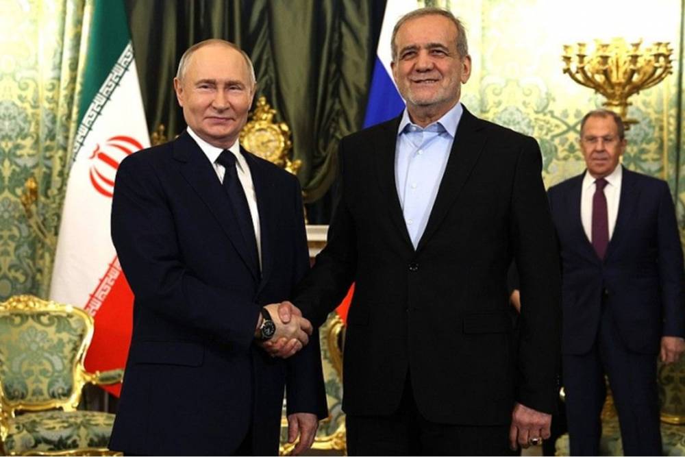 İran Cumhurbaşkanı Pezeşkiyan ile Putin görüştü