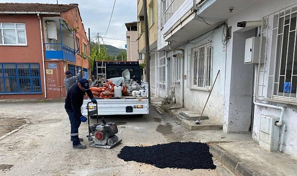 Gemlik Belediyesi Acil M&uuml;dahale Ekibi Sahada