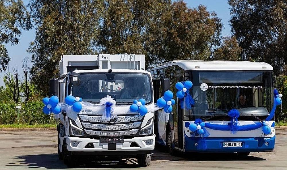 Bal&ccedil;ova Belediyesi Ara&ccedil; Filosunu G&uuml;&ccedil;lendirdi