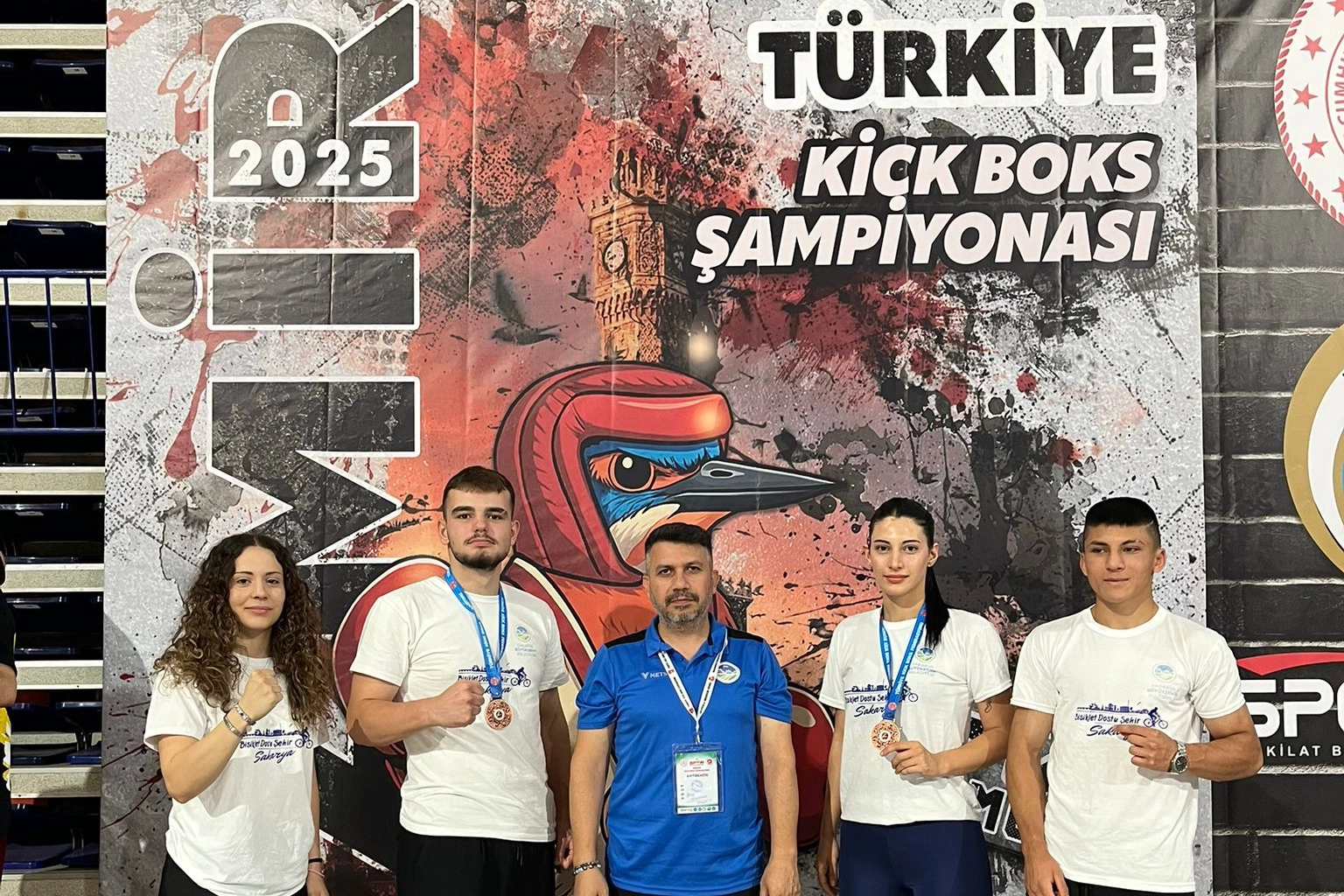 İzmir'den Geliyor Türkiye Üçüncülüğü Başarıları