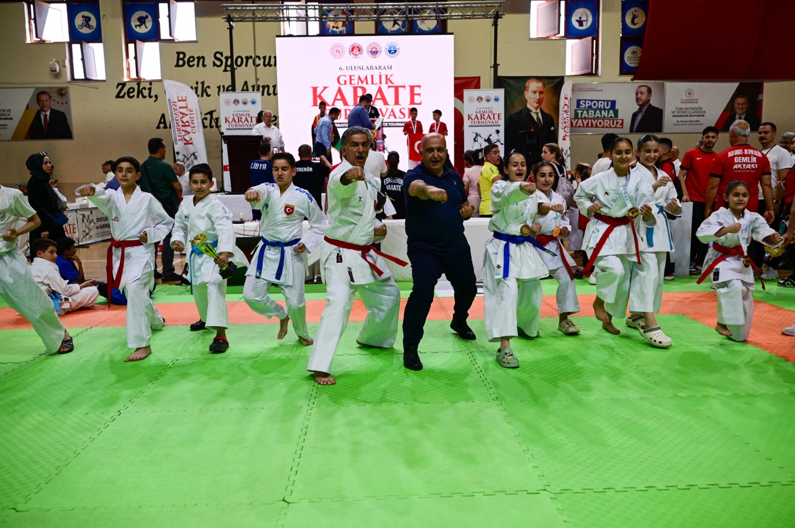 Uluslararası Gemlik Karate Heyecanı Başladı