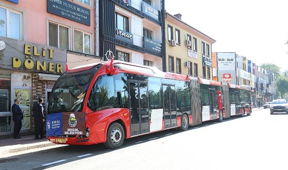 İneg&ouml;l'de Metrob&uuml;s İ&ccedil;in Test S&uuml;r&uuml;ş&uuml; Yapıldı