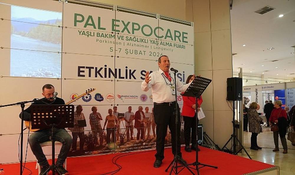 Seferihisar Belediyesi 3. Yaş &Uuml;niversitesi, PAL Expocare Fuarı'nda b&uuml;y&uuml;k ilgi g&ouml;rd&uuml;.