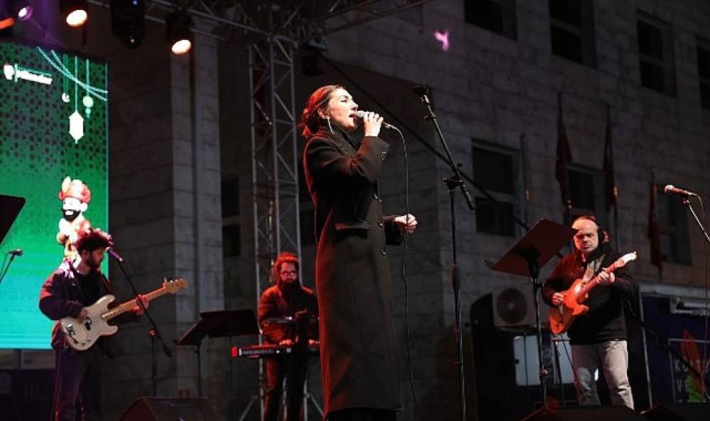 Nil&uuml;fer Ramazan Sokağı'nda Ezginin G&uuml;nl&uuml;ğ&uuml; ile unutulmaz gece