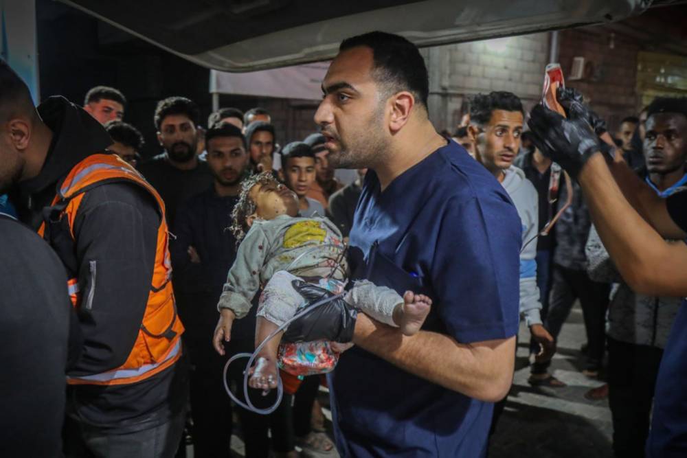 Siyonist rejimden sivillerin sığındığı okula saldırı: En az 30 şehit, 100'e yakın yaralı