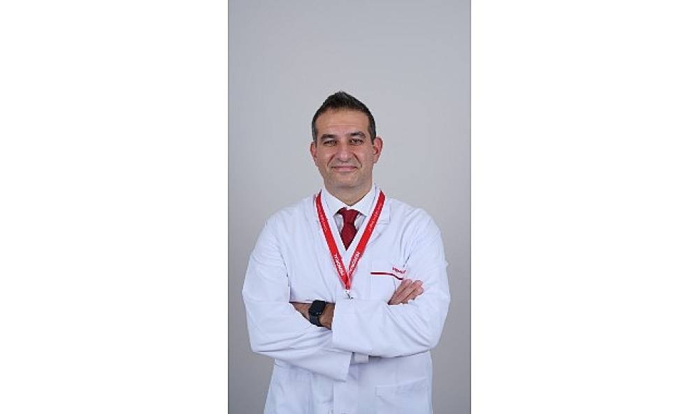 G&uuml;nl&uuml;k Alışkanlıklarınız Dirseklerinize Sessizce Zarar Verebilir
