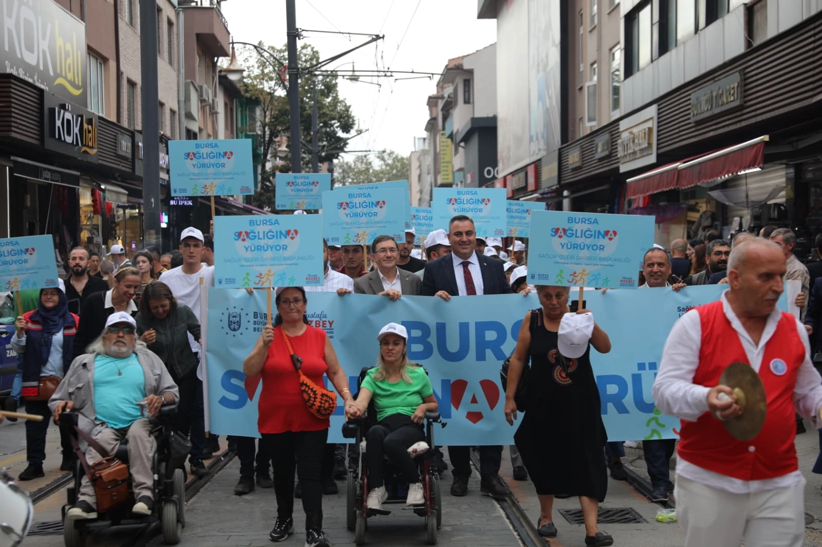 Bursa Sağlığı İçin Yürüyüşte Buluştu