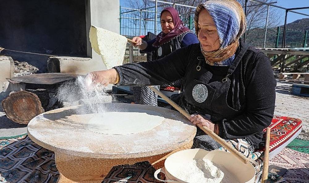 Antalya B&uuml;y&uuml;kşehir'in kadınlara y&ouml;nelik destekleri istihdama d&ouml;n&uuml;ş&uuml;yor