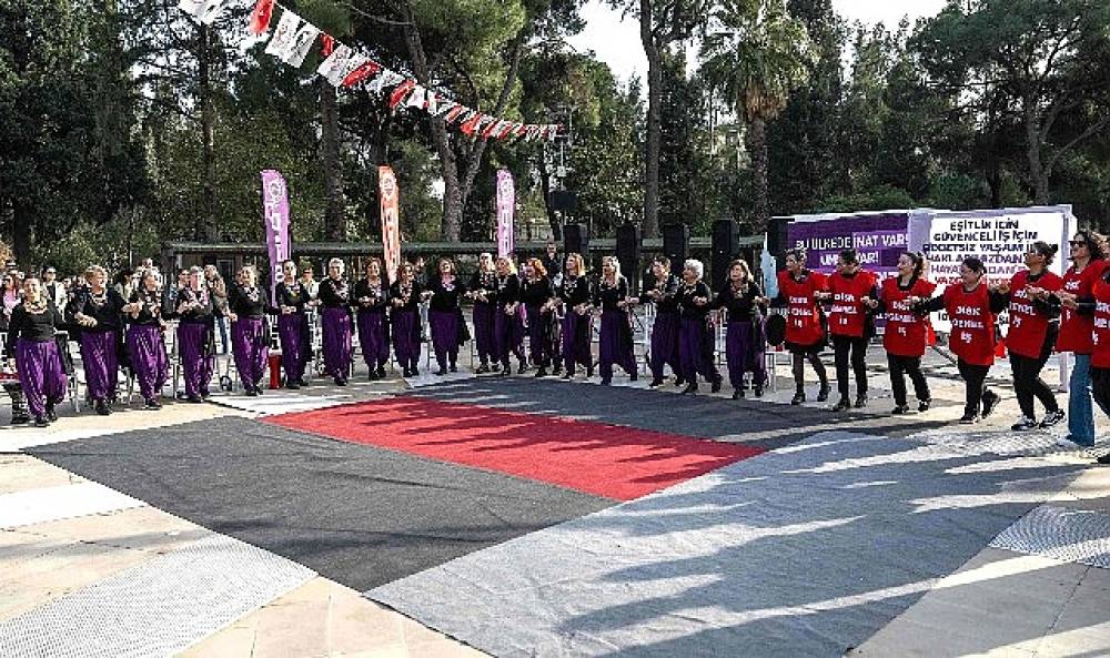 Bornova'da 8 Mart Dayanışması