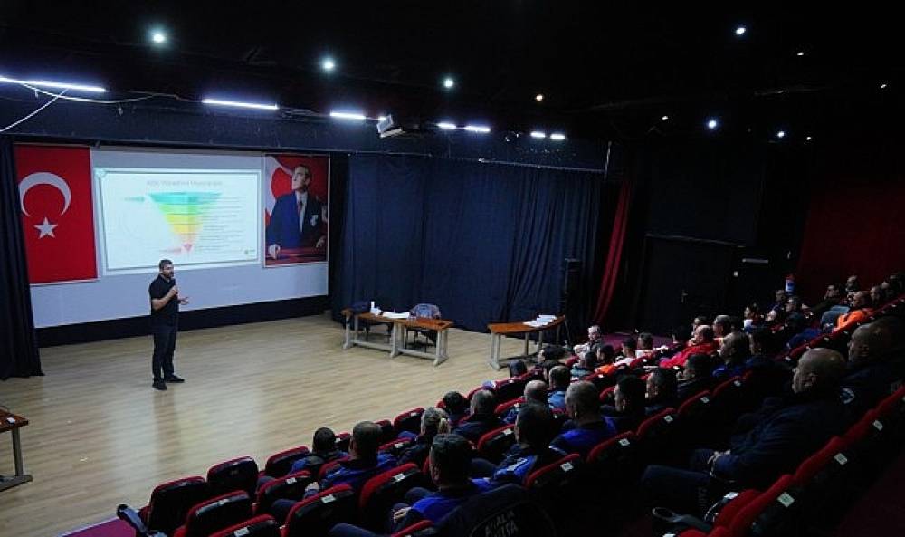 Ayvalık'ta &Ccedil;evre Hamlesi: Atık Getirme Merkezi İ&ccedil;in Eğitim Başladı