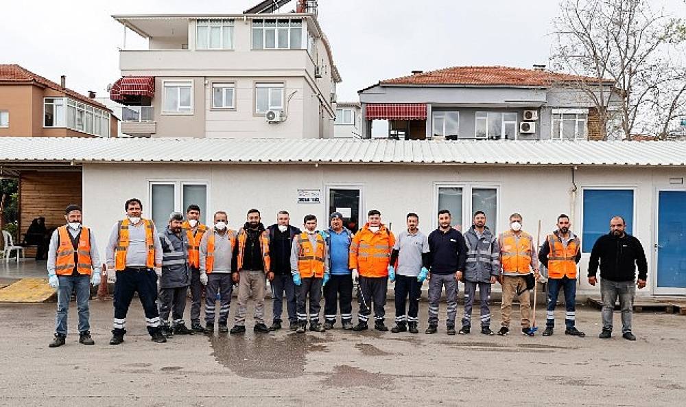 B&uuml;y&uuml;kşehir toplu ulaşım ara&ccedil;larını titizlikle temizliyor 