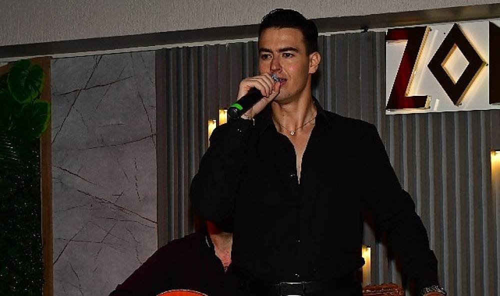 Zorba Taverna'da Sirtaki Coşkusu! George Klontzas İstanbul'u Salladı