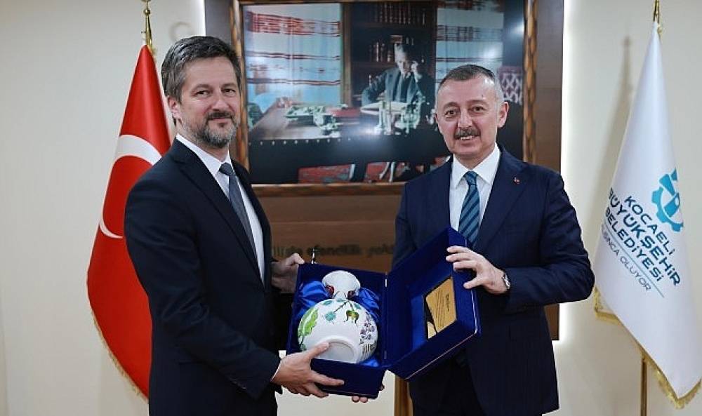 Macaristan B&uuml;y&uuml;kel&ccedil;isi Matis, B&uuml;y&uuml;kakın'a konuk oldu