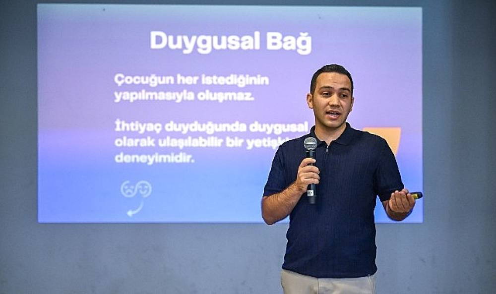 Uzman isimler Bornova'da &ccedil;ocuk eğitimini anlattı