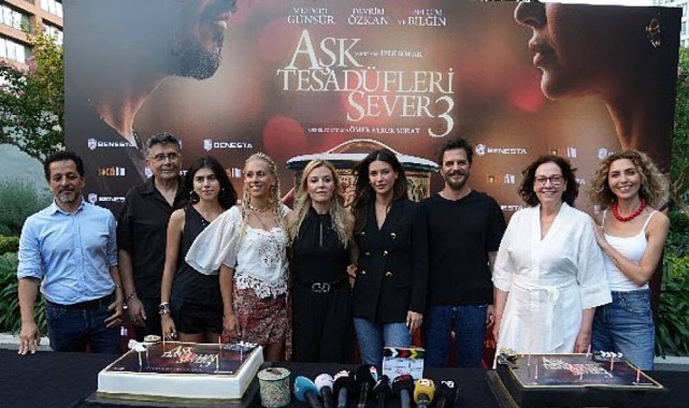 "Aşk Tesad&uuml;fleri Sever 3"&uuml;n &Ccedil;ekimleri İstanbul'da Tamamlandı!