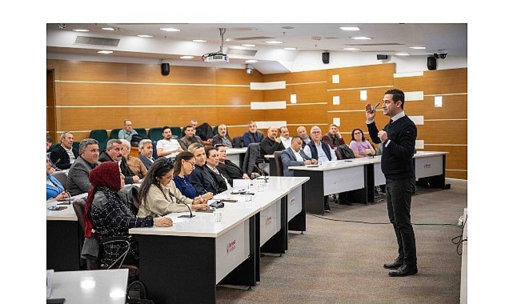 İzmirli muhtarlar Bornova Muhtarlar Akademisi'nde buluştu