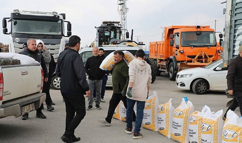 Başkan Altay: &ldquo;Y&uuml;zde 50 Hibeli Aspir Tohumu Desteğimiz &Ccedil;ift&ccedil;imiz İ&ccedil;in Bereketli Olsun"