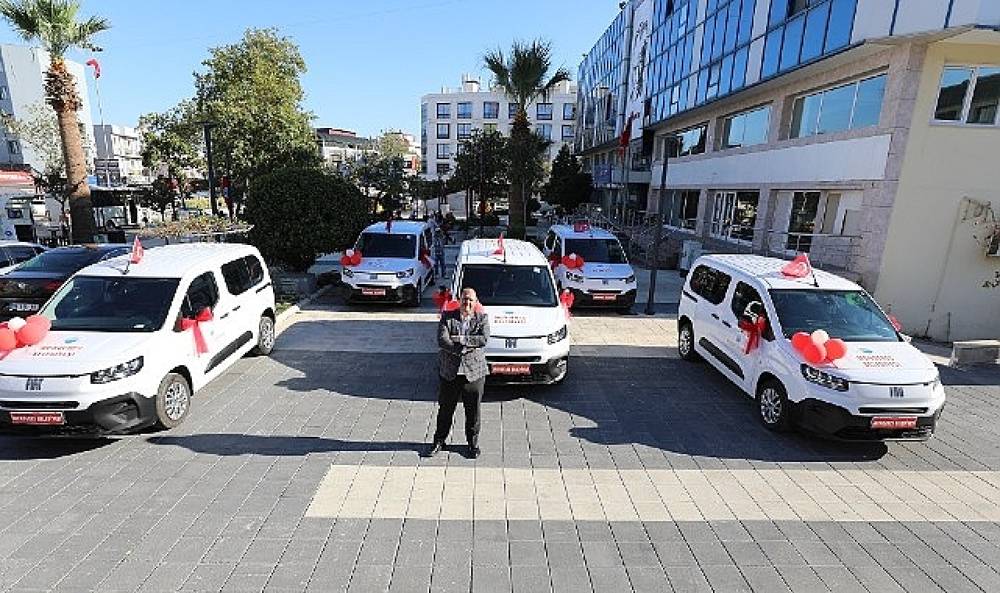 Başkan &Ccedil;i&ccedil;ek'ten Makam Aracı Kararı