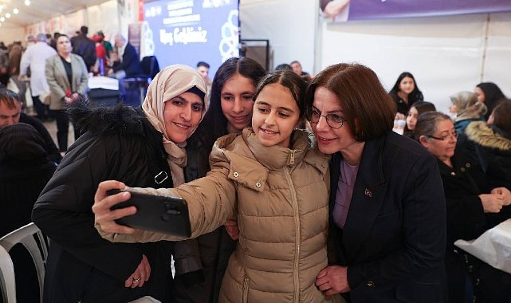 Başkan K&ouml;ymen, maltepelilerle iftar sofrasında buluştu